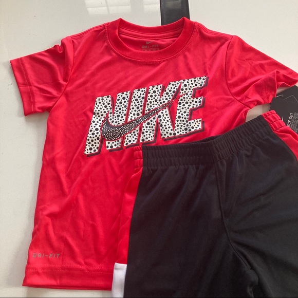 Nike red cute shorts set top outfit active performance 5028 - Picture 5 of 6